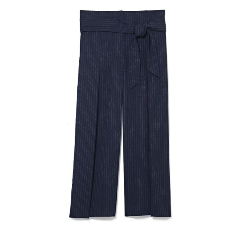 Vince Camuto Wide Leg Cropped Navy Pinstriped Pant